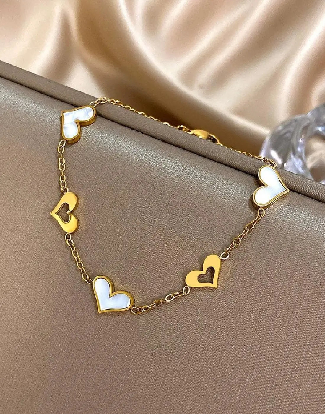 Minimalist Gold Plated Heart Charm Bracelet