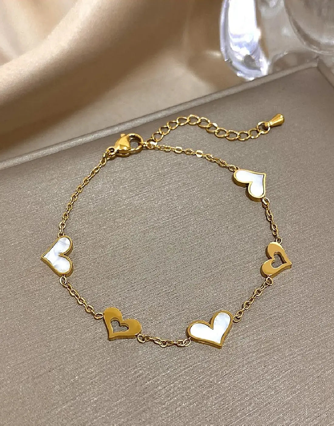 Minimalist Gold Plated Heart Charm Bracelet
