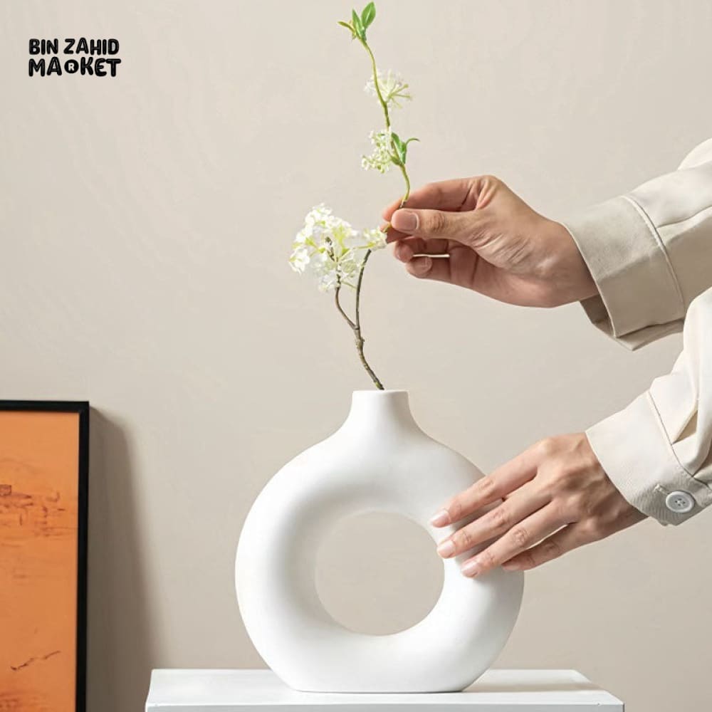 MODERN DONUT SHAPE PLASTIC DECOR VASE - WHITE